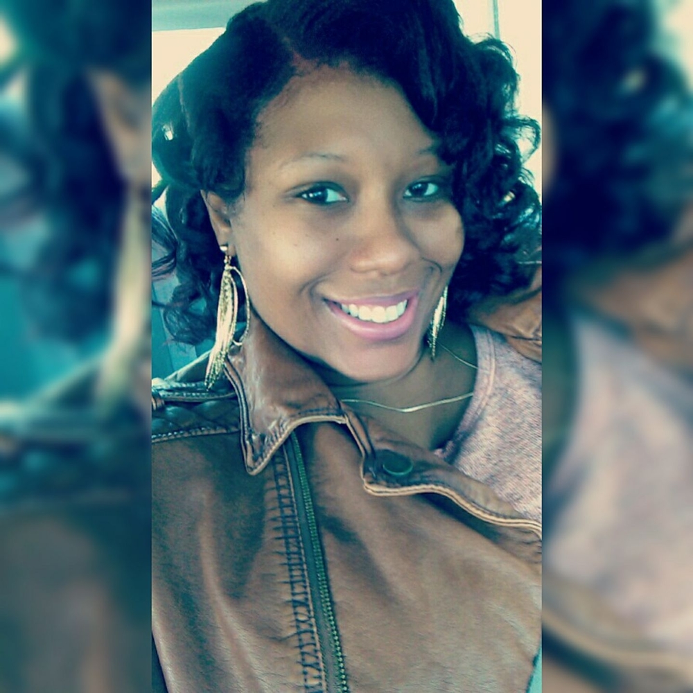 Meet your Posher, Trenita